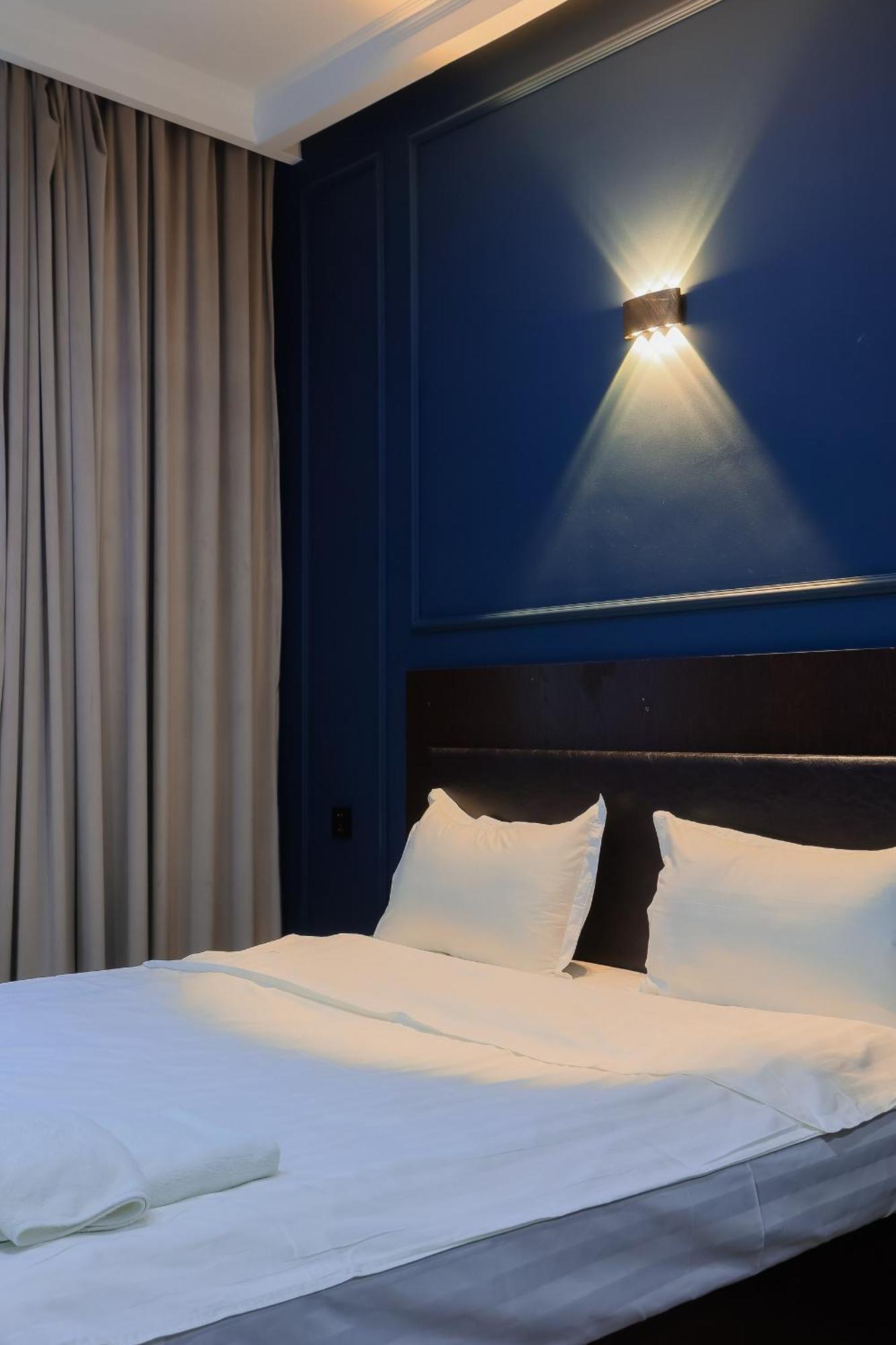 Hotel Vivaldis Алматы Экстерьер фото